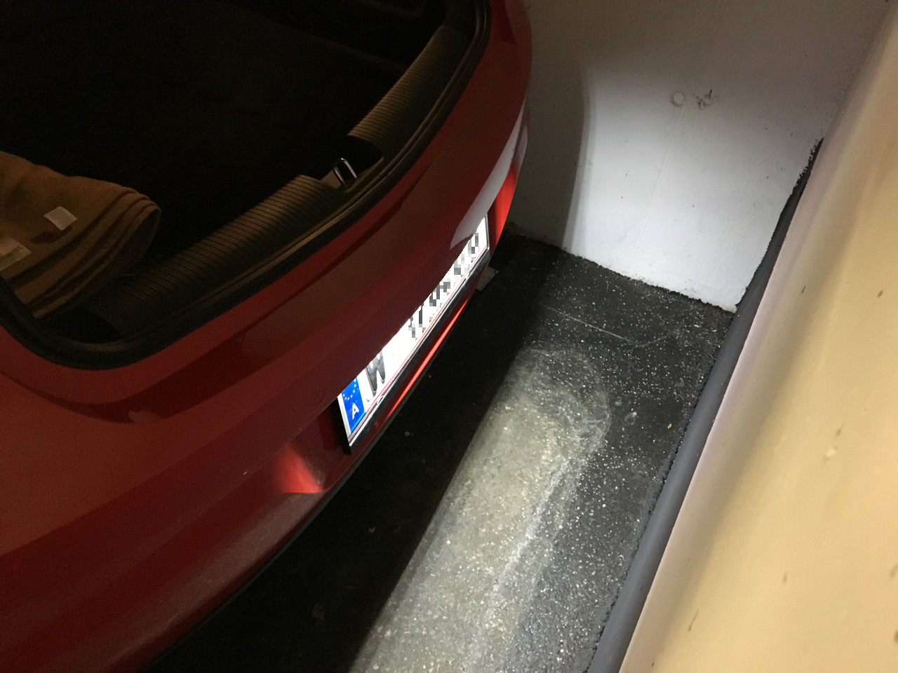 LED-Kennzeichenbeleuchtung. - Opel Astra K Forum